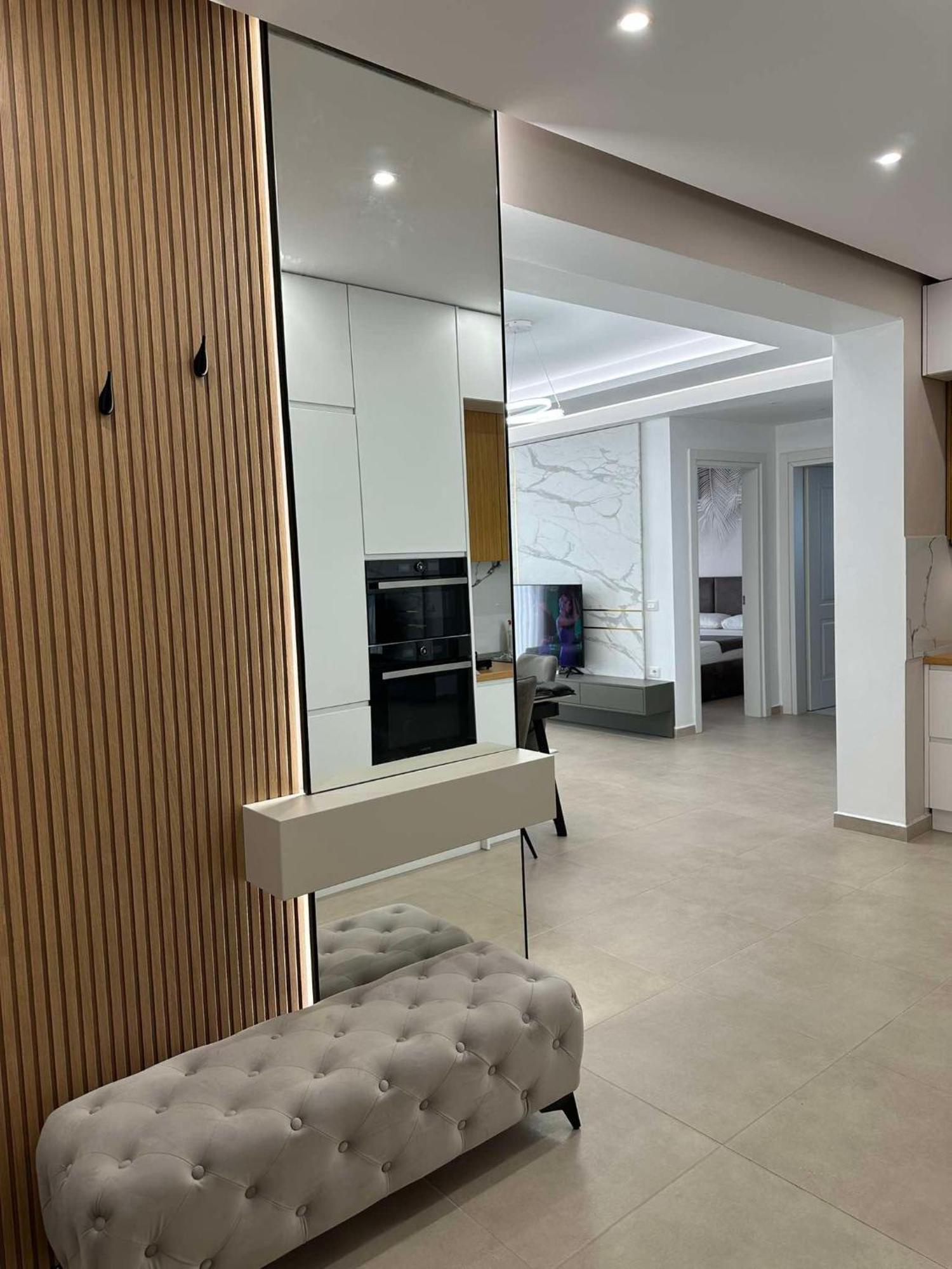 Sea View Apartment Luxury Vlorë Exteriör bild